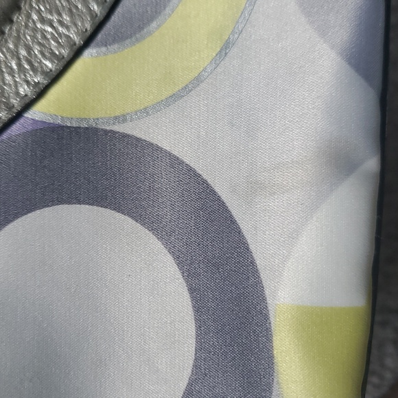 Tote - Picture 9 of 11